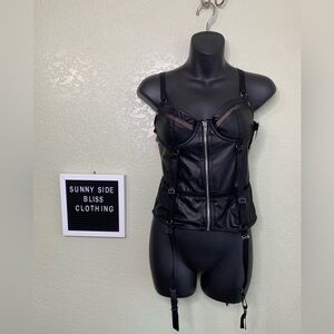 Fredericks Faux Leather Zip Up Corset Mesh Cups Garter Straps Size Small